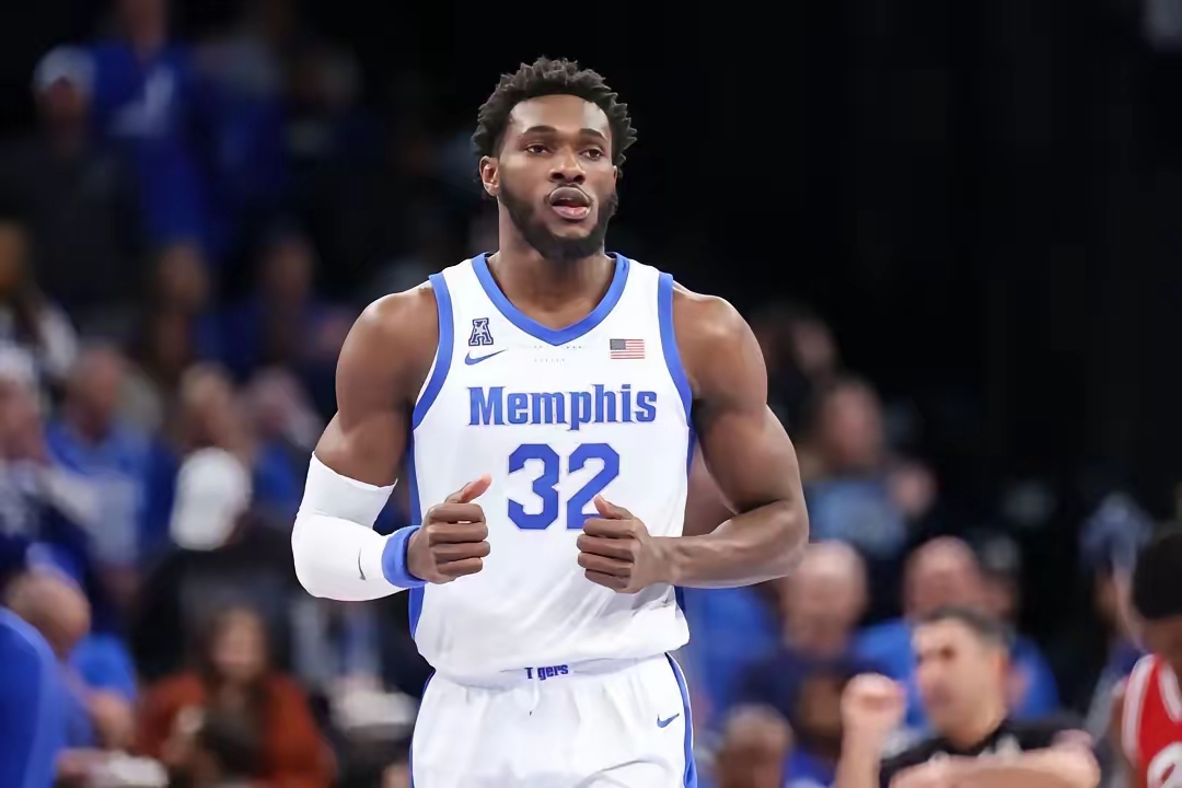 转折点！达拉斯独行侠防线松动，欧冠转会期攻防权衡，信心回归，纪律约束更严格的简单介绍