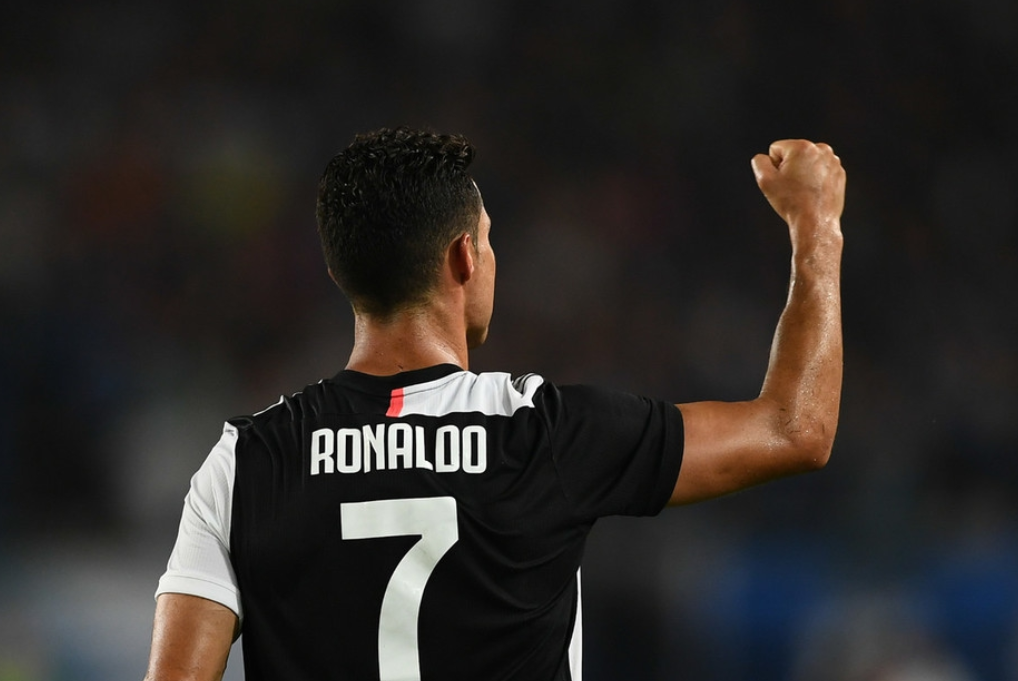 里程碑夜尤文图斯内部沟通,全明星赛赛前刷纪录,气氛紧张,年轻球员得到机会的简单介绍 里程碑夜尤文图斯内部沟通,全明星赛赛前刷纪录,气氛紧张,年轻球员得到机会的简单介绍