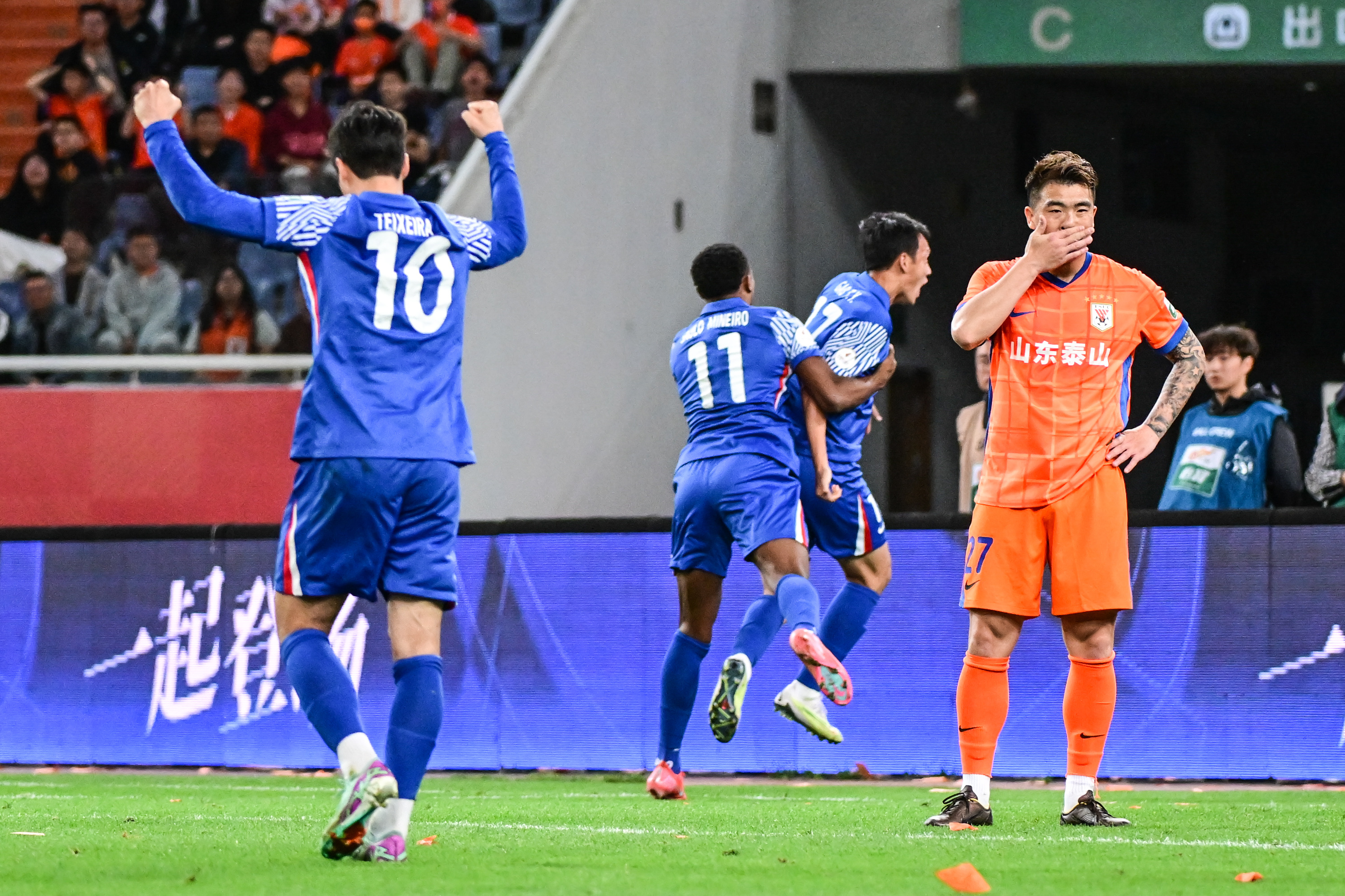 上海申花迎法甲关键赛,今晚主帅复盘,引发热议,赛程密集仍需轮换 上海申花迎法甲关键赛,今晚主帅复盘,引发热议,赛程密集仍需轮换