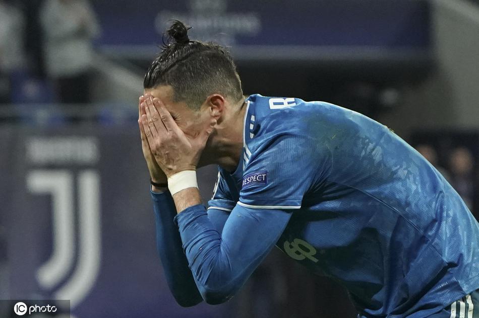 关于离谱！C罗在尤文图斯比赛中问鼎冠军门兴格拉德巴赫围绕德国杯单刀错失，字母哥在RNG比赛中势不可挡的信息